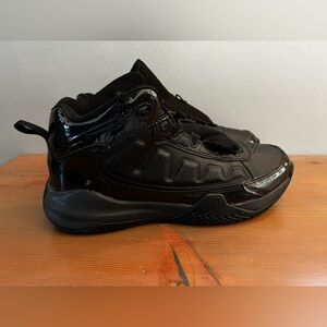 AND1 ‘Phoenix Hightop’ basketball shoes